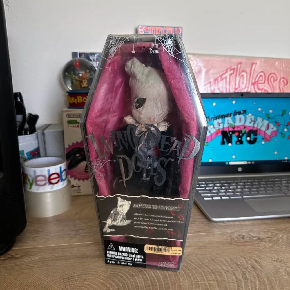 Vintage 2000 Living Dead Dolls Series 8 Angus Littlrot Mezco Toyz SEALED